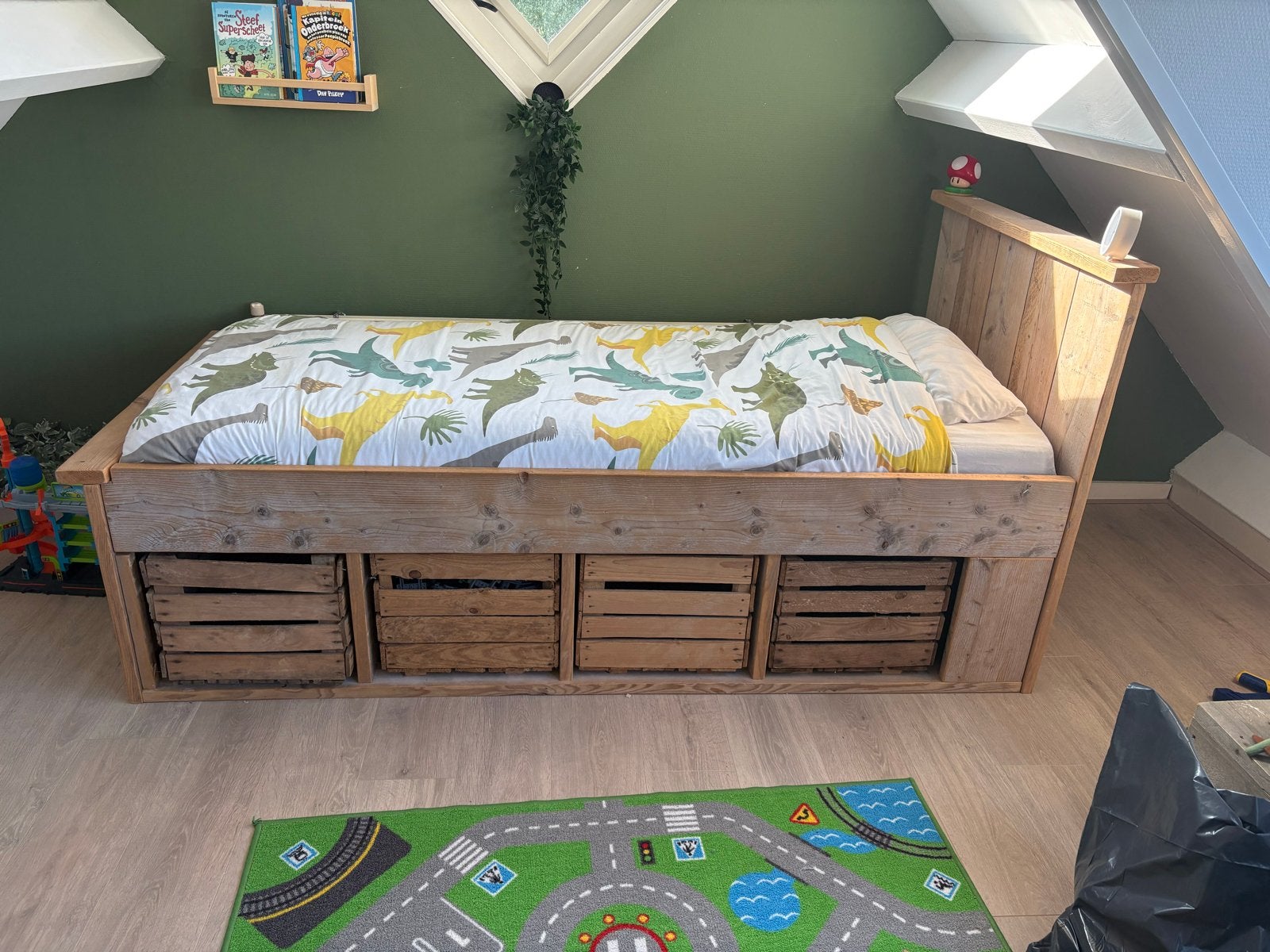 Steigerhouten tienerbed met opbergruimte, Huis en Inrichting, Ophalen, Gebruikt, 90 cm, Eenpersoons
