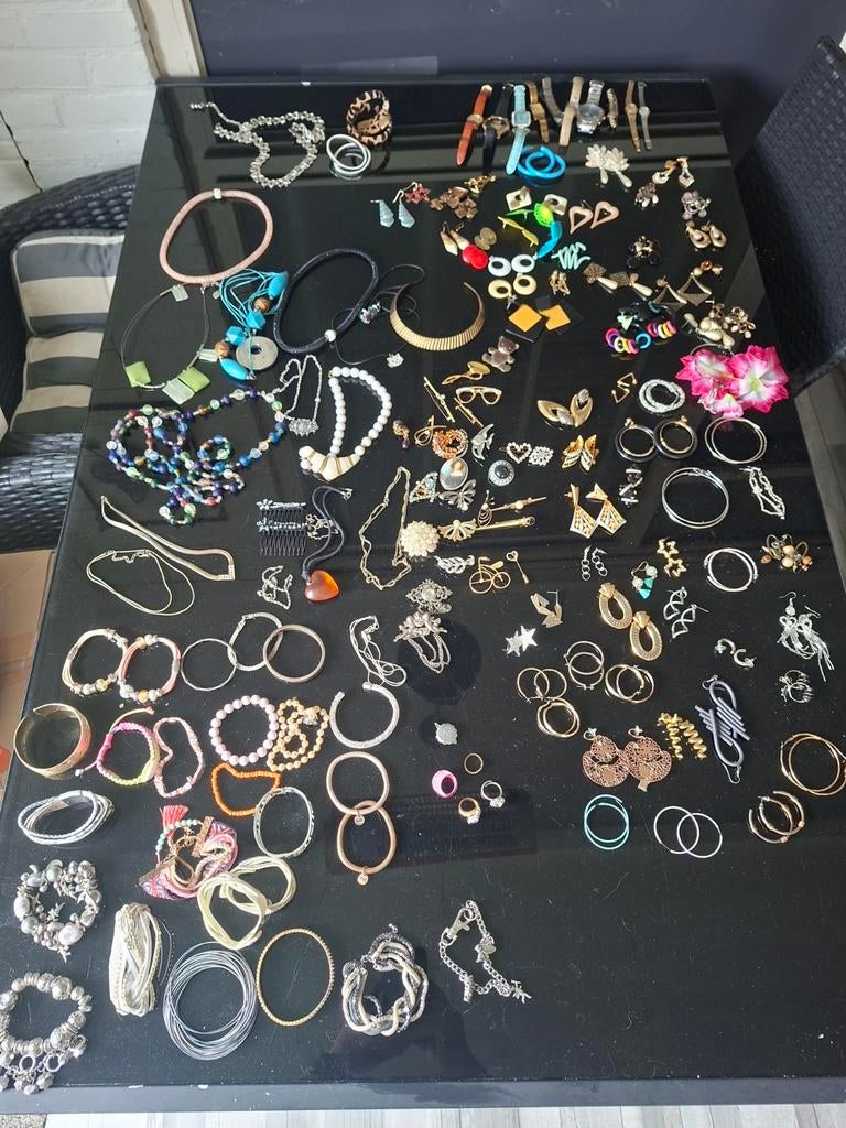 Grote partij vintage sieraden, Ophalen of Verzenden, Overige kleuren, Overige materialen