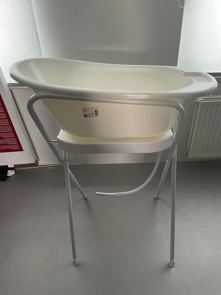 HEMA Babybadje met standaard en afvoerslang, Kinderen en Baby's, Badjes en Verzorging, Ophalen, Zo goed als nieuw, Badje, Hema