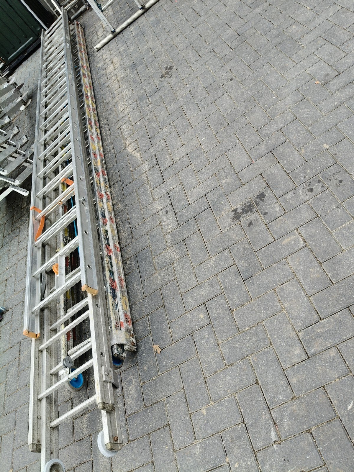 4 stuks ladder aluminium 2 delige touwoptrekladder 1 prijs, Ophalen, 4 meter of meer