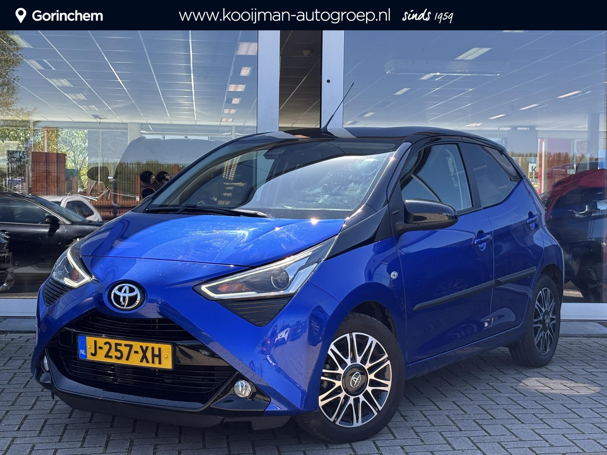 Toyota Aygo 1.0 VVT-i x-clusiv | Climate Control | LM Velgen, Auto's, Toyota, Gebruikt, Euro 6, Leder en Stof, Origineel Nederlands