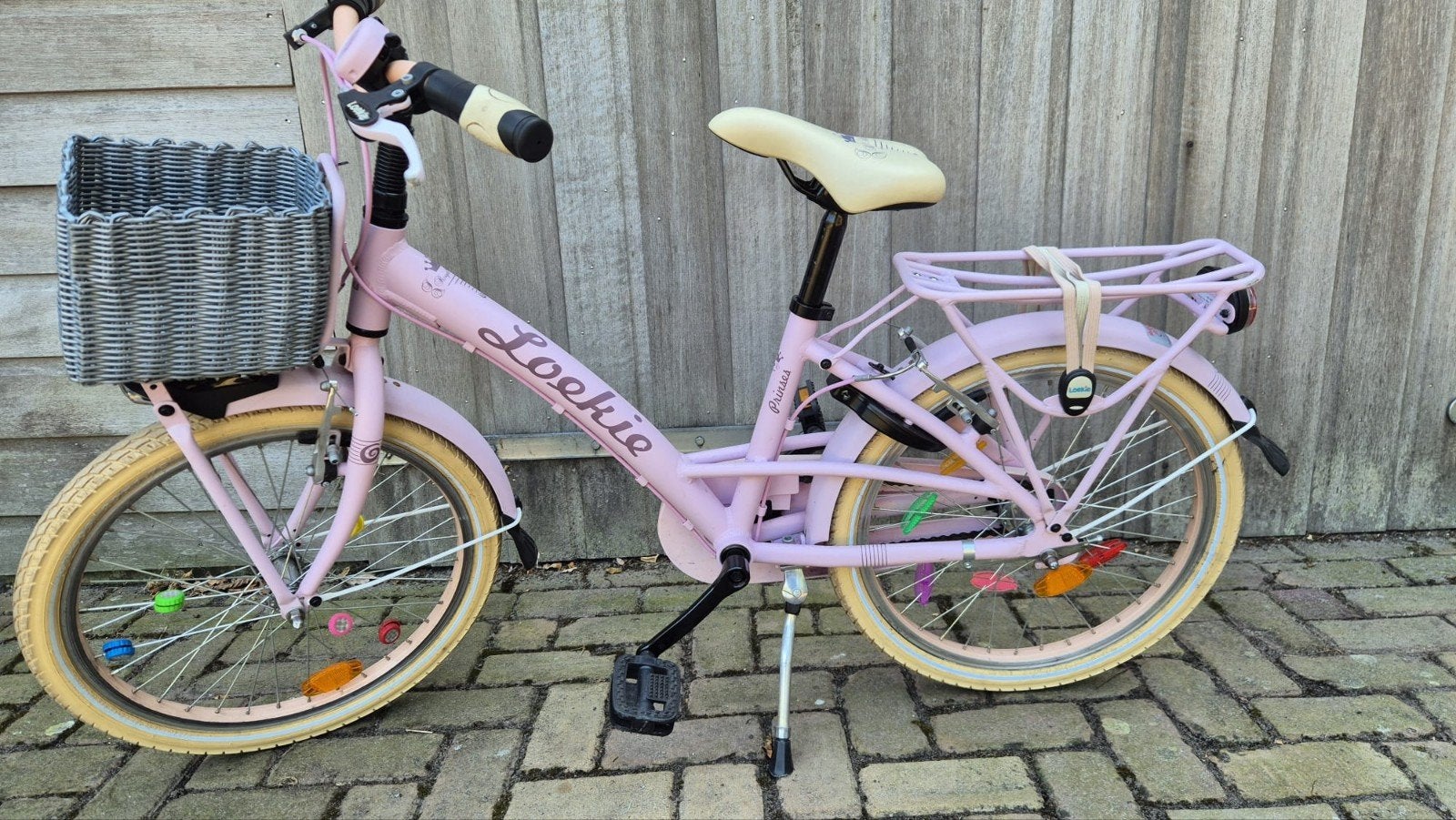 prachtige loekie 20 inch, Fietsen en Brommers, Fietsen | Meisjes, Ophalen, Terugtraprem, Loekie, 20 inch