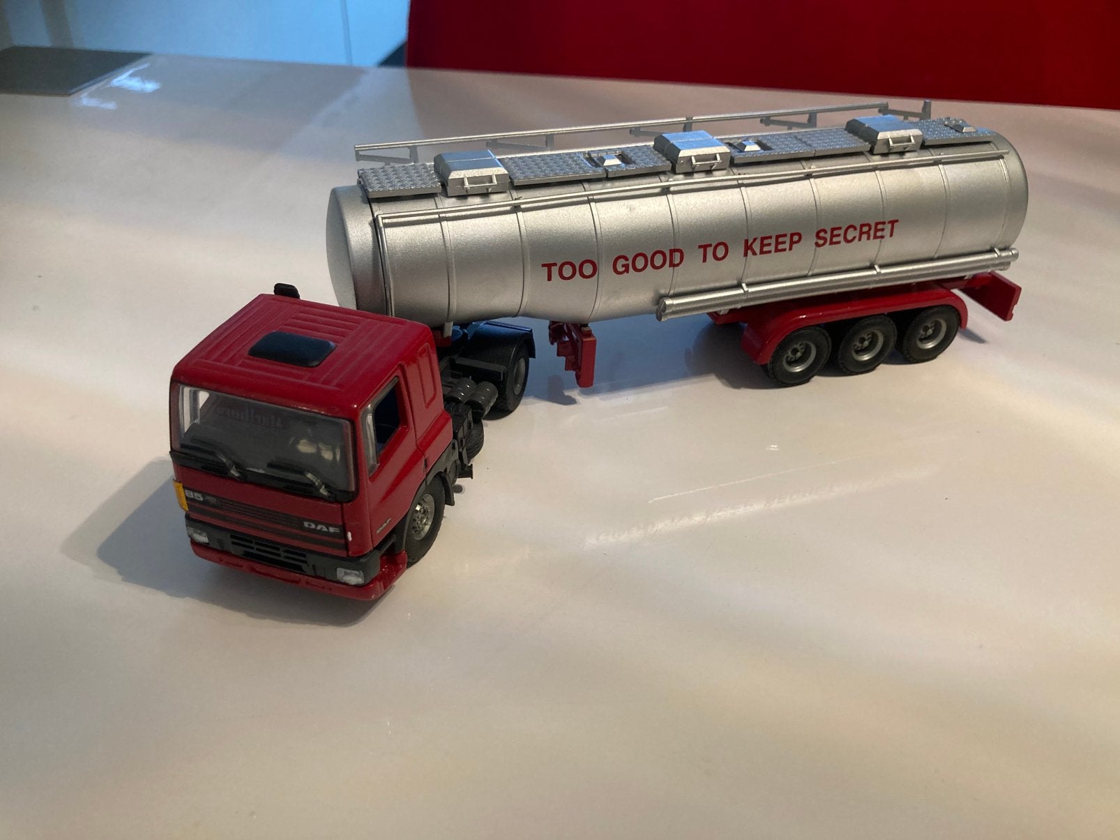 Tekno daf 85 360, Ophalen of Verzenden, Zo goed als nieuw, Bus of Vrachtwagen, Tekno