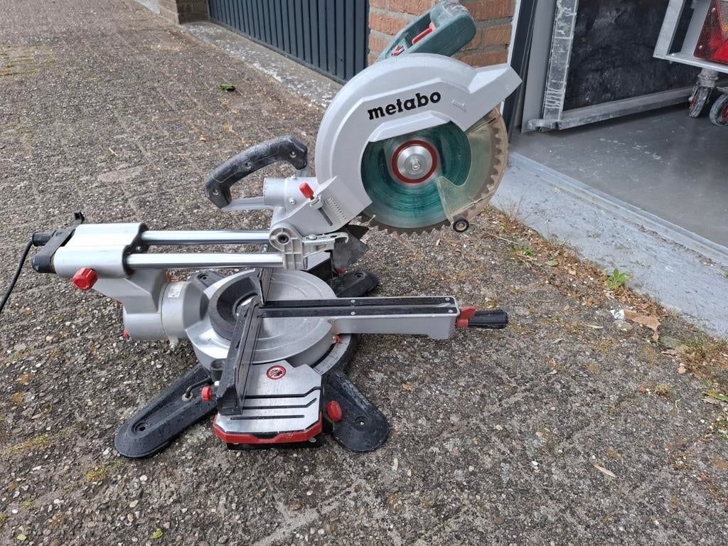 Metabo Afkortzaag - Prima machine met lichte slijtage, Doe-het-zelf en Verbouw, Ophalen, Gebruikt, Afkortzaag, Metabo