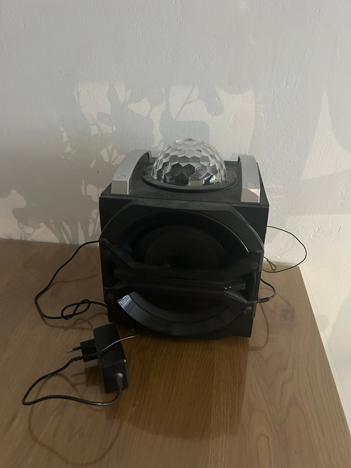 Wonky Monkey Disco Ball Rocky Party Speaker 40W, Audio, Tv en Foto, Overige merken, Gebruikt, Party speaker, Ophalen of Verzenden