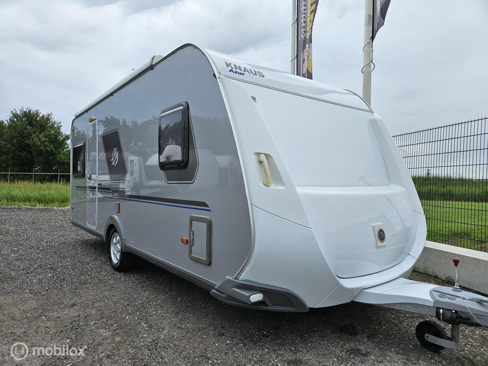 KNAUS AZUR 500 TF 2009|MOVER|CASSETTELUIFEL|FRANSBED|GLADDE, Vast bed, 7 tot 8 meter, Bedrijf, Schokbreker