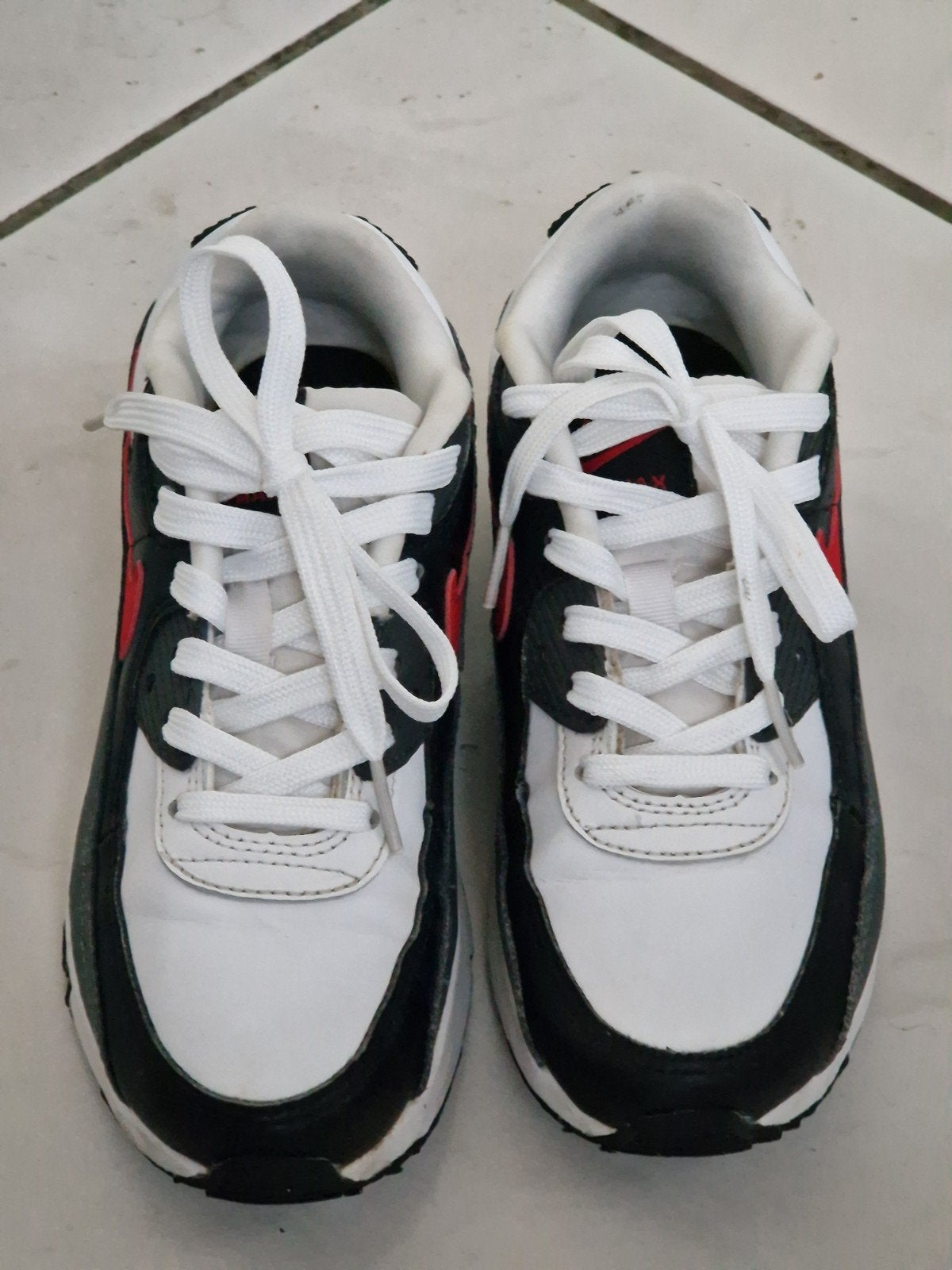 Nike Air Max 90 Maat 34, Kinderen en Baby's, Kinderkleding | Schoenen en Sokken, Ophalen of Verzenden, Zo goed als nieuw, Nike
