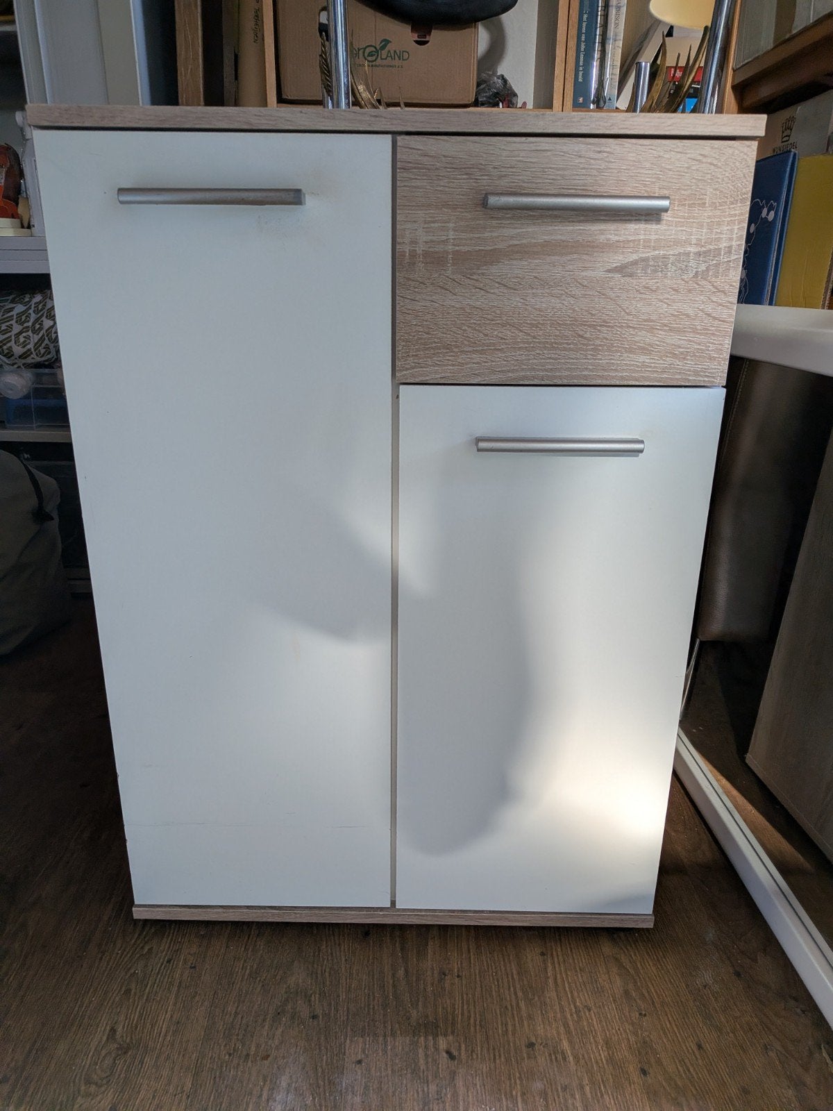 Mooi badkamermeubel ladekast nachtkastje zgan.
Of kast voor, Ophalen, 50 tot 100 cm, Zo goed als nieuw, Minder dan 100 cm
