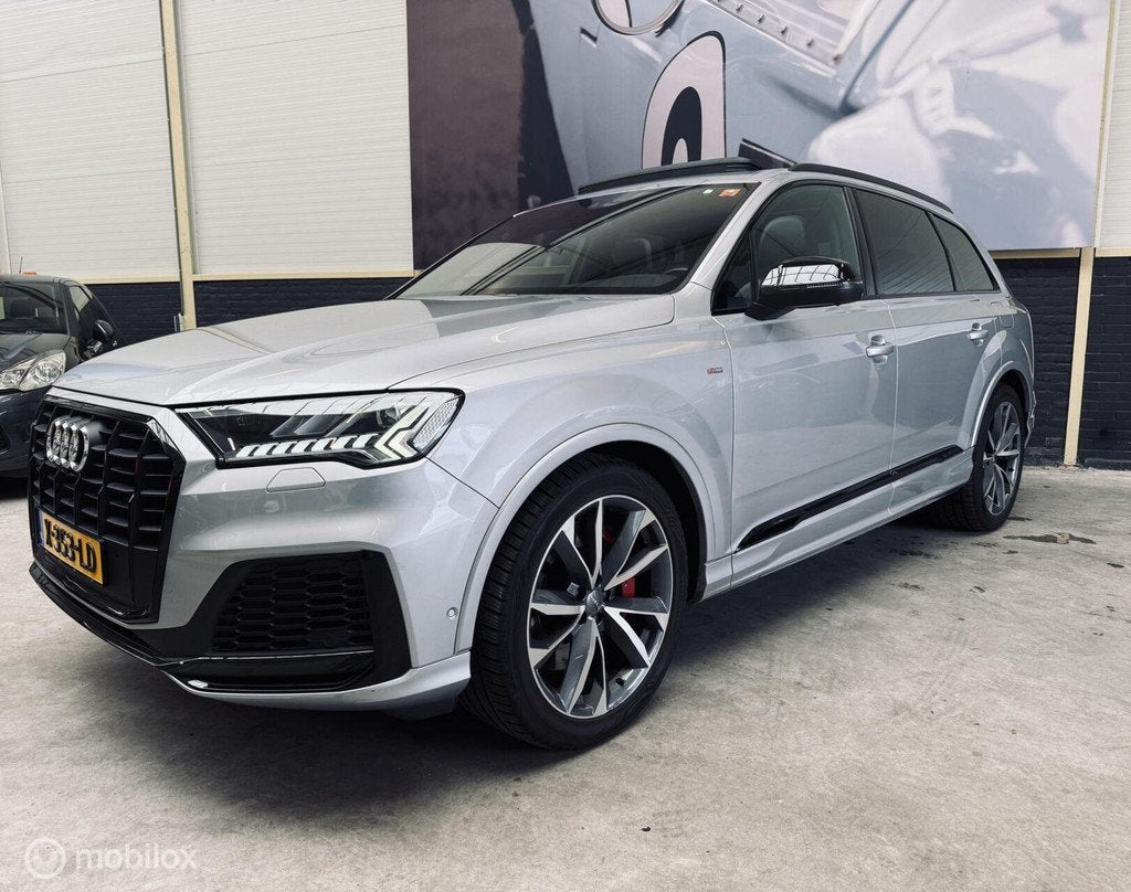Audi Q7 60 TFSI e quattro|Panodak| 21inch|Trekhaak|Voll|, Auto's, Audi, Bedrijf, Te koop, Q7, 360° camera, 4x4, ABS, Achteruitrijcamera