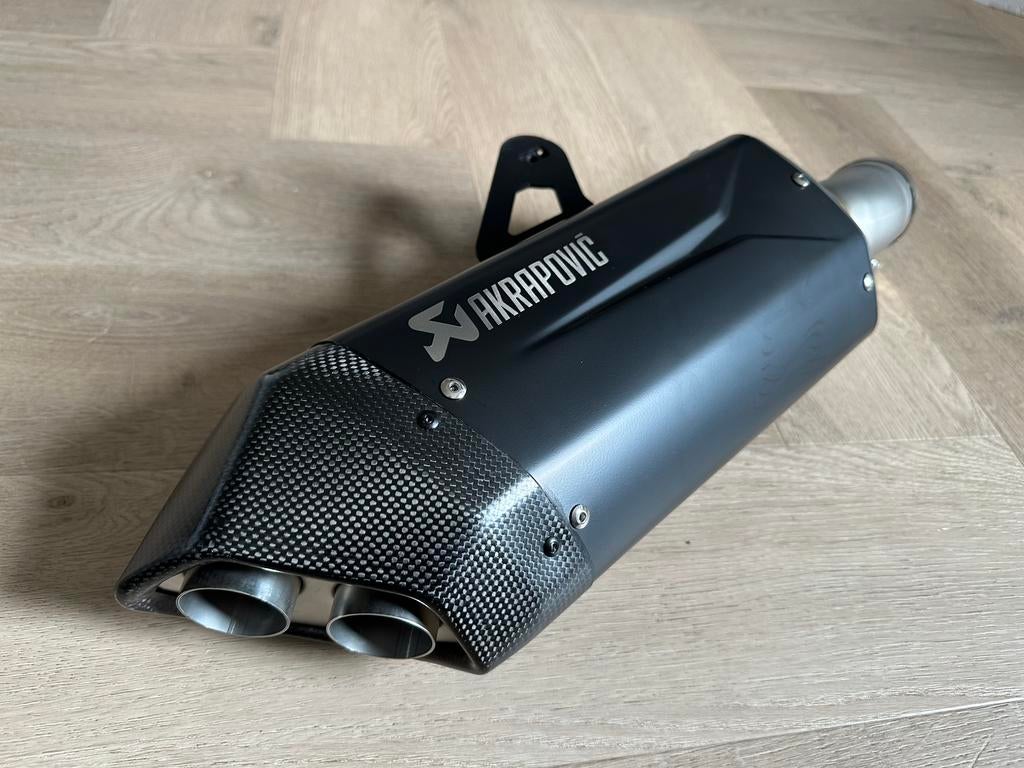 BMW R 1300 GS Akrapovic Titanium Slip On Zwart sportbdemper, Ophalen of Verzenden, Nieuw
