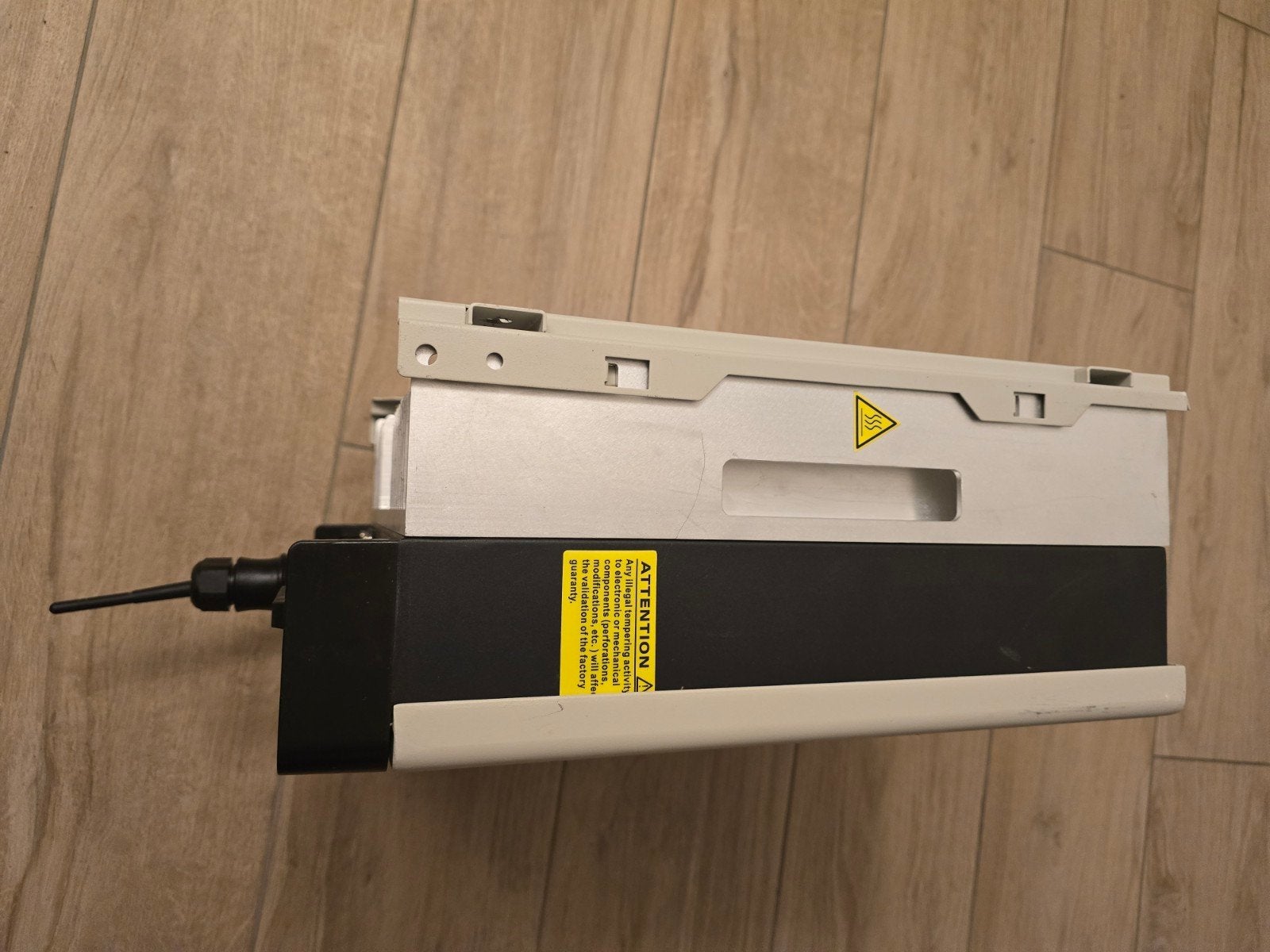 OMNIk Omvormer voor zonnepanelen, Ophalen of Verzenden, Gebruikt, Overige typen, 200 wattpiek of meer