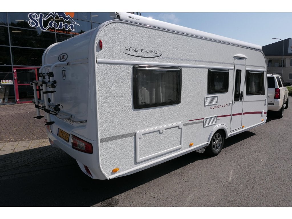 LMC Musica 490 E enk. bed, mover, luifel, Rondzit, 4 tot 5 meter, LMC en Münsterland, 1250 - 1500 kg