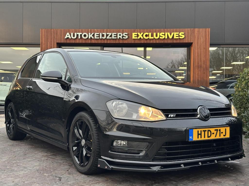 Volkswagen Golf 1.2 TSI Highline CUP R Navi cruise Clima Sto, Auto's, Voorwielaandrijving, Euro 5, Gebruikt, Zwart