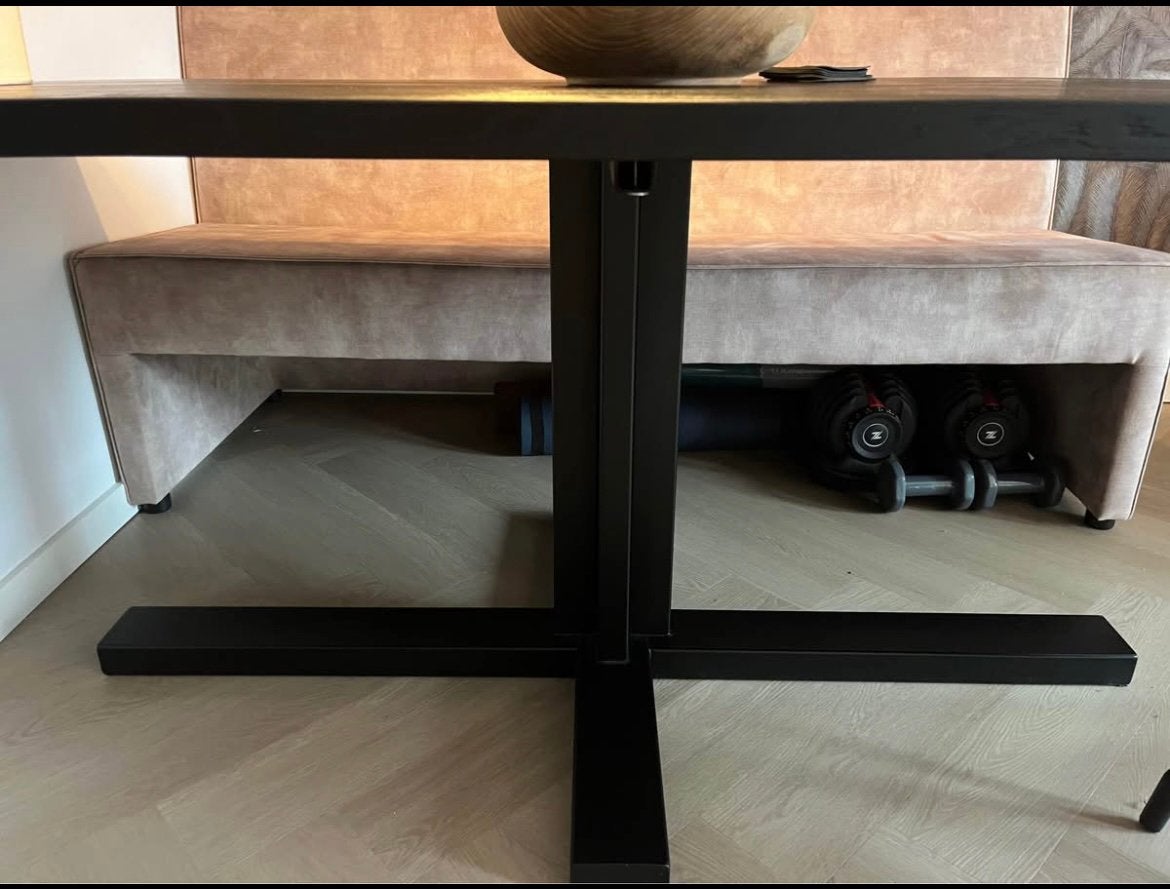 Foto 4 van Eettafel Eiken, zwart geborsteld. 180x90 cm
