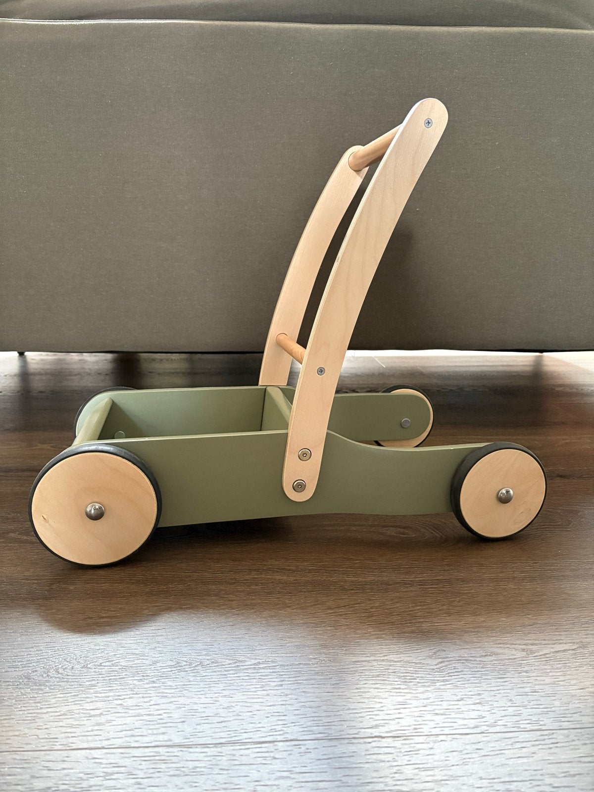 Groene loopwagen van Bandits and Angels, Ophalen, Gebruikt, Overige typen, Met wieltjes