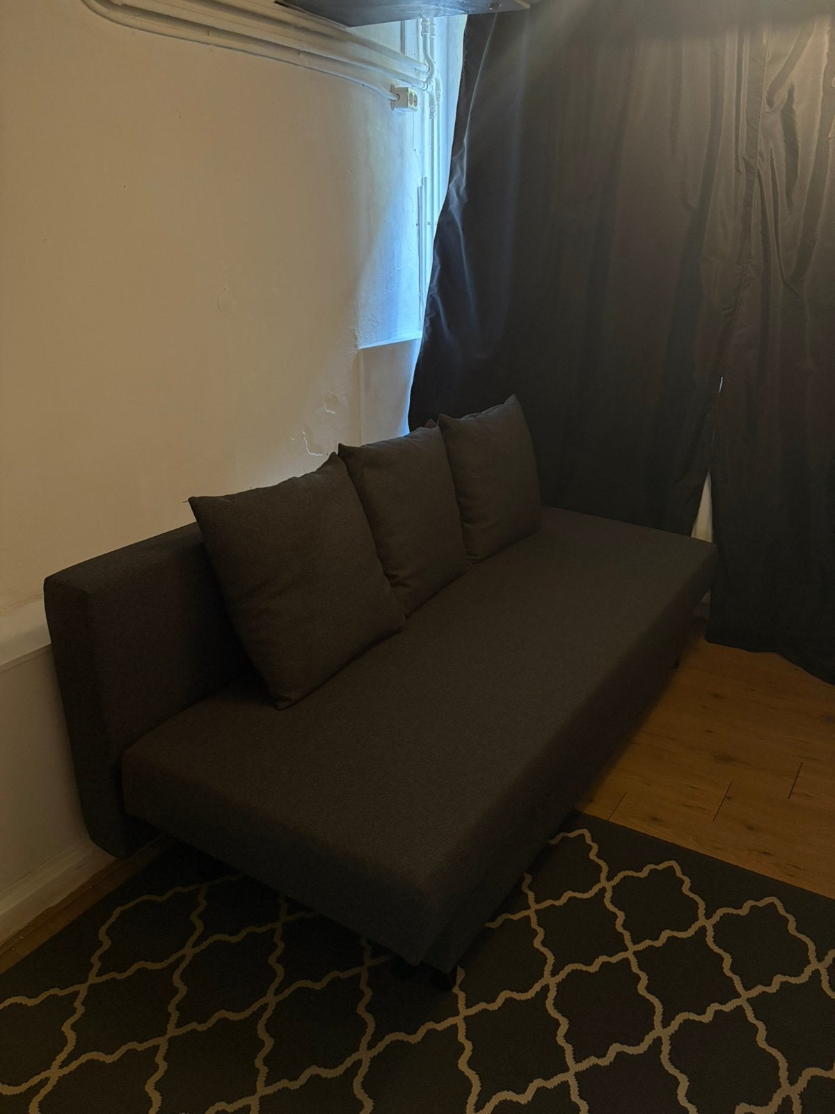 Ikea slaapbank, Ophalen, Tweepersoons, Zo goed als nieuw, Grijs