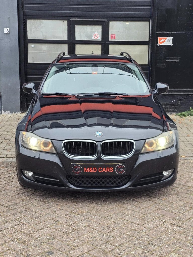 BMW 3-serie Touring 320d Business Line AUTOMAAT/AIRCO/PDC/CR, Auto's, Automaat, Euro 5, Achterwielaandrijving, Gebruikt