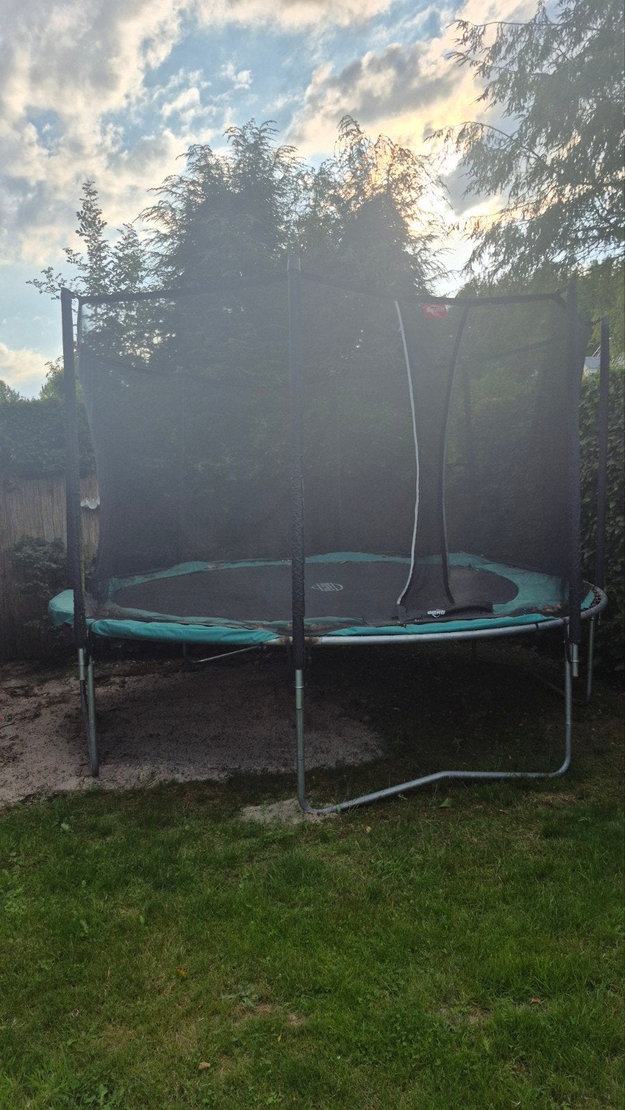 Berg trampoline te koop, Ophalen, Gebruikt