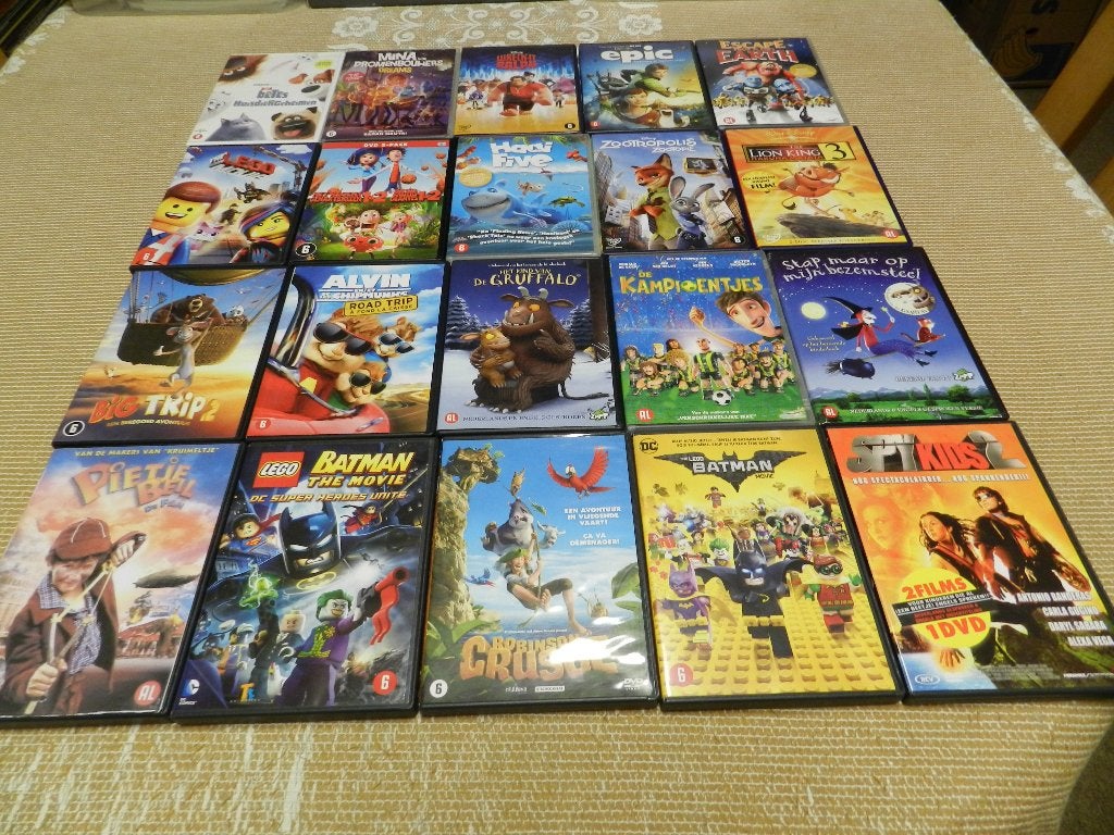 KINDER DVD'S, Alle leeftijden, Ophalen of Verzenden, Zo goed als nieuw