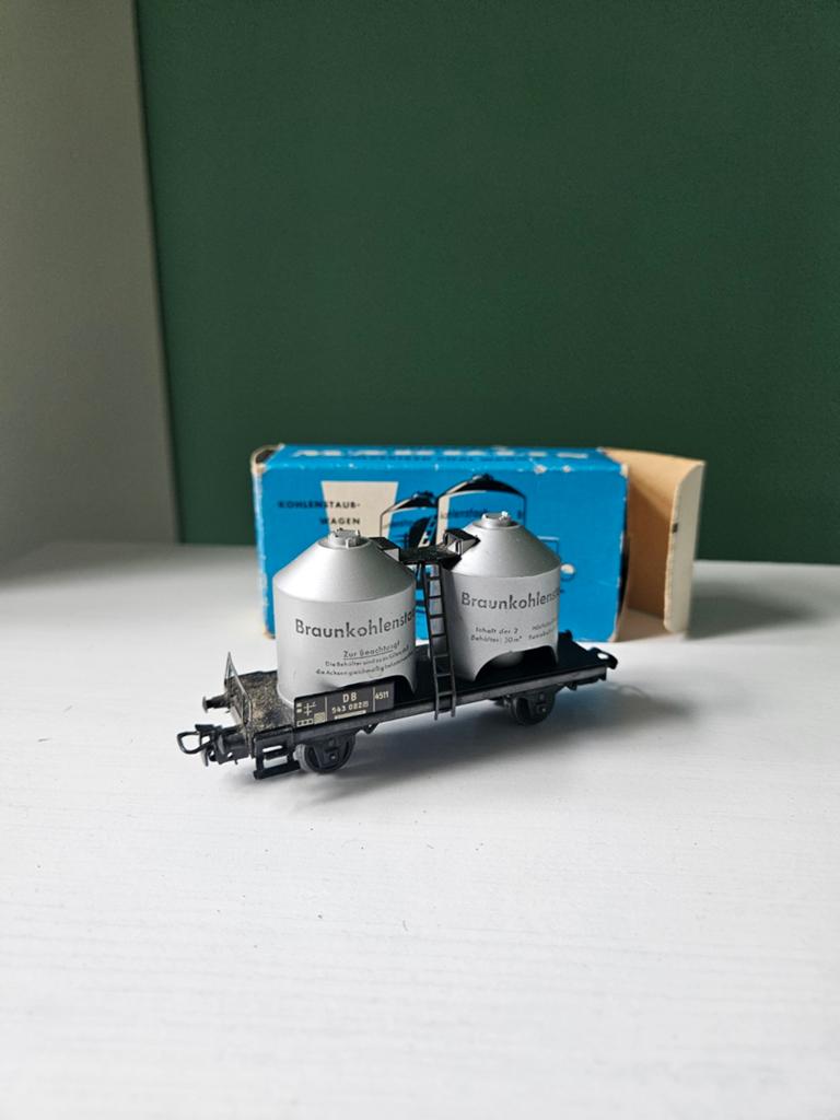 Diversen Märklin wagons en rijtuig, Wisselstroom, Gebruikt, Wagon, Ophalen of Verzenden