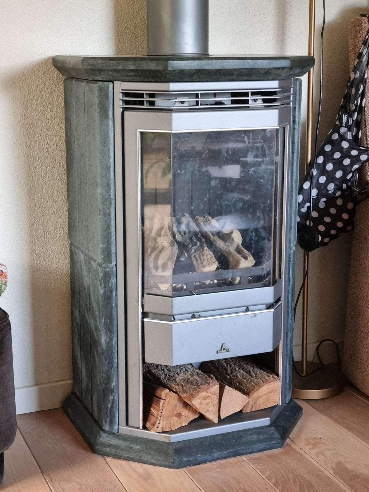 Barbas  gaskachel grijs, Huis en Inrichting, Ophalen of Verzenden, Zo goed als nieuw, Gas, Gaskachel