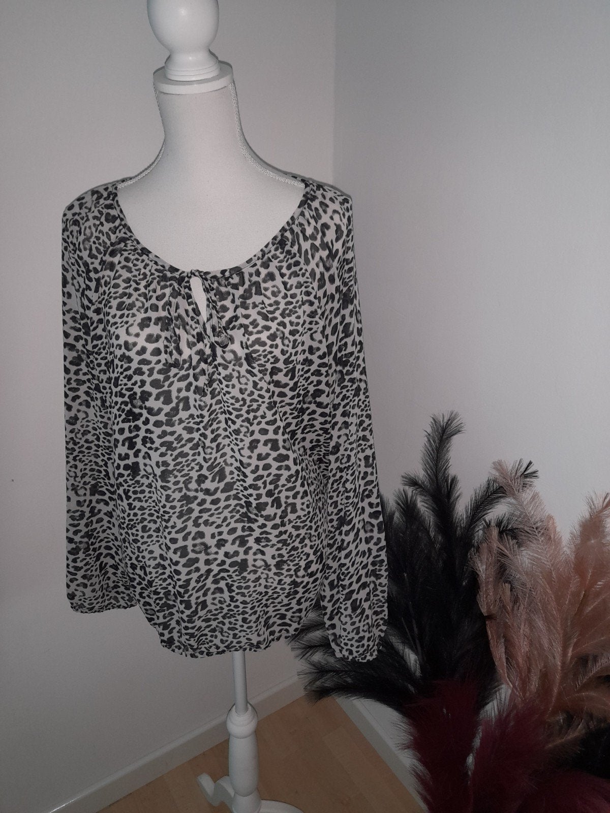 Leuke Blouse maat M/ L Zgan!
Panter/, Kleding | Dames, Ophalen of Verzenden, Zo goed als nieuw, Maat 38/40 (M), Zwart