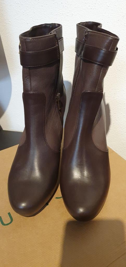 Dames-bruin Laars, kwaliteit echt leer, nieuw nooit gebruik, Ophalen of Verzenden, Nieuw, Bruin, Hoge laarzen