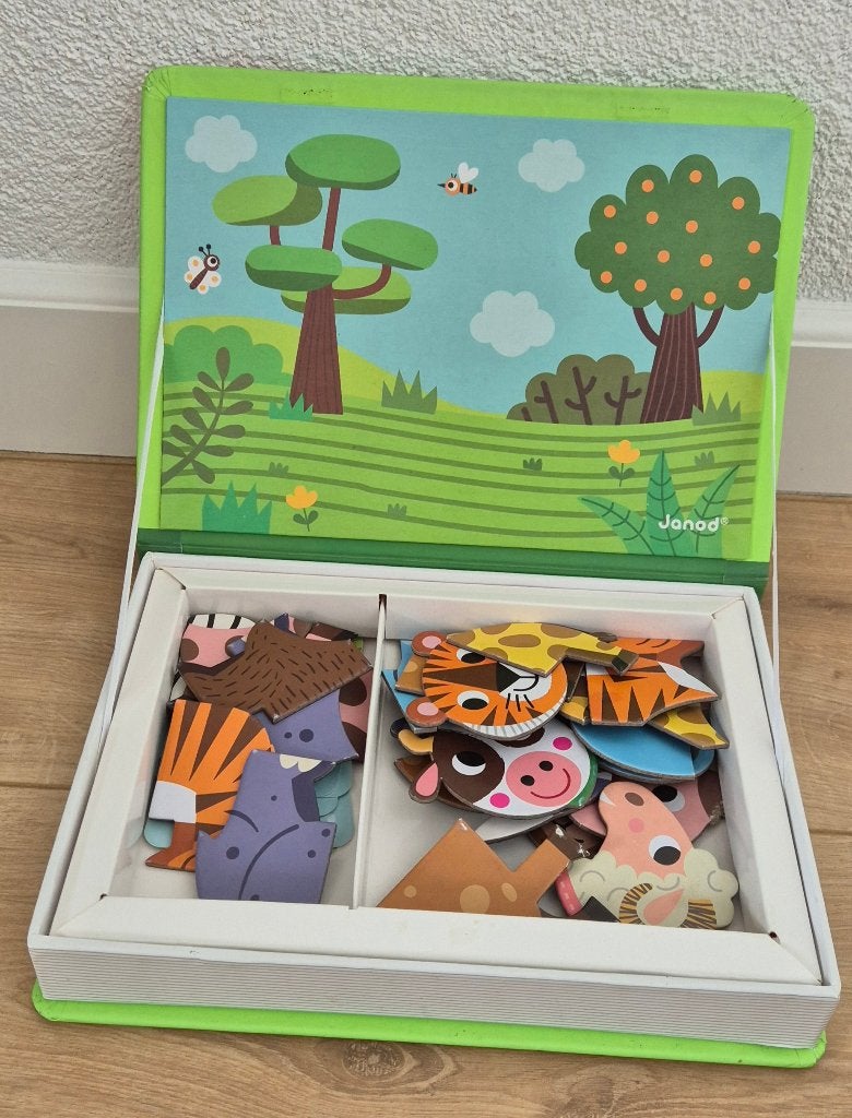 Janod Magnetibook – Dieren. 8 Dieren bestaan uit 3 stukjes., Ophalen of Verzenden, Gebruikt, Puzzelen