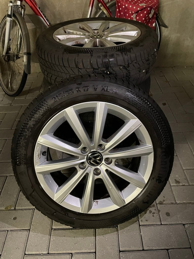Originele VW Merano velgen met Continental winterbanden, Ophalen, Banden en Velgen, 17 inch, Winterbanden