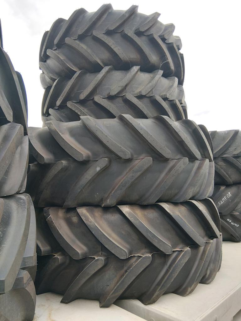 Demoset michelin 480 65 28 600 65 38 multibib, Ophalen