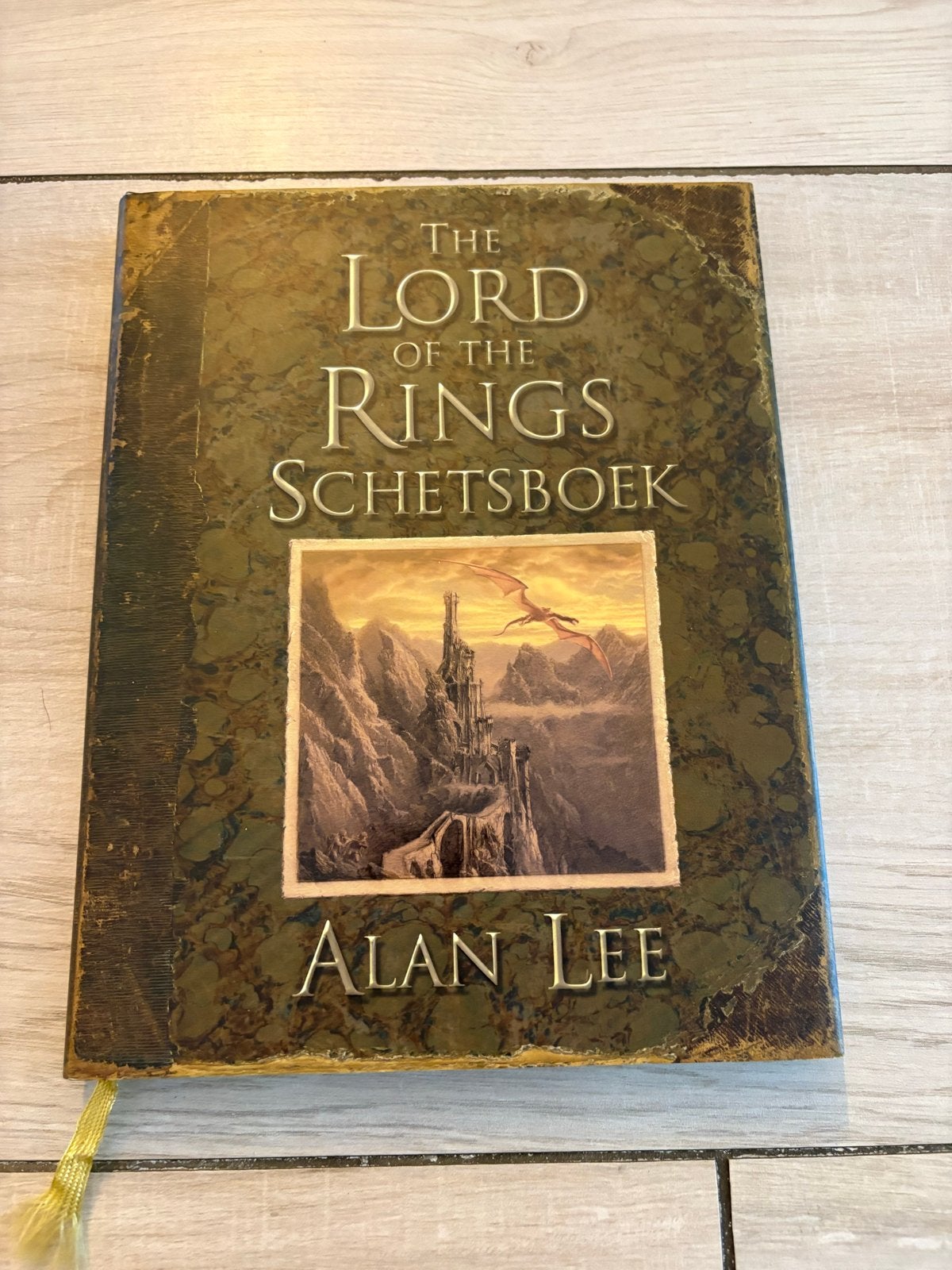 The Lord of the Rings Schetsboek - Alan Lee, Ophalen of Verzenden, Zo goed als nieuw
