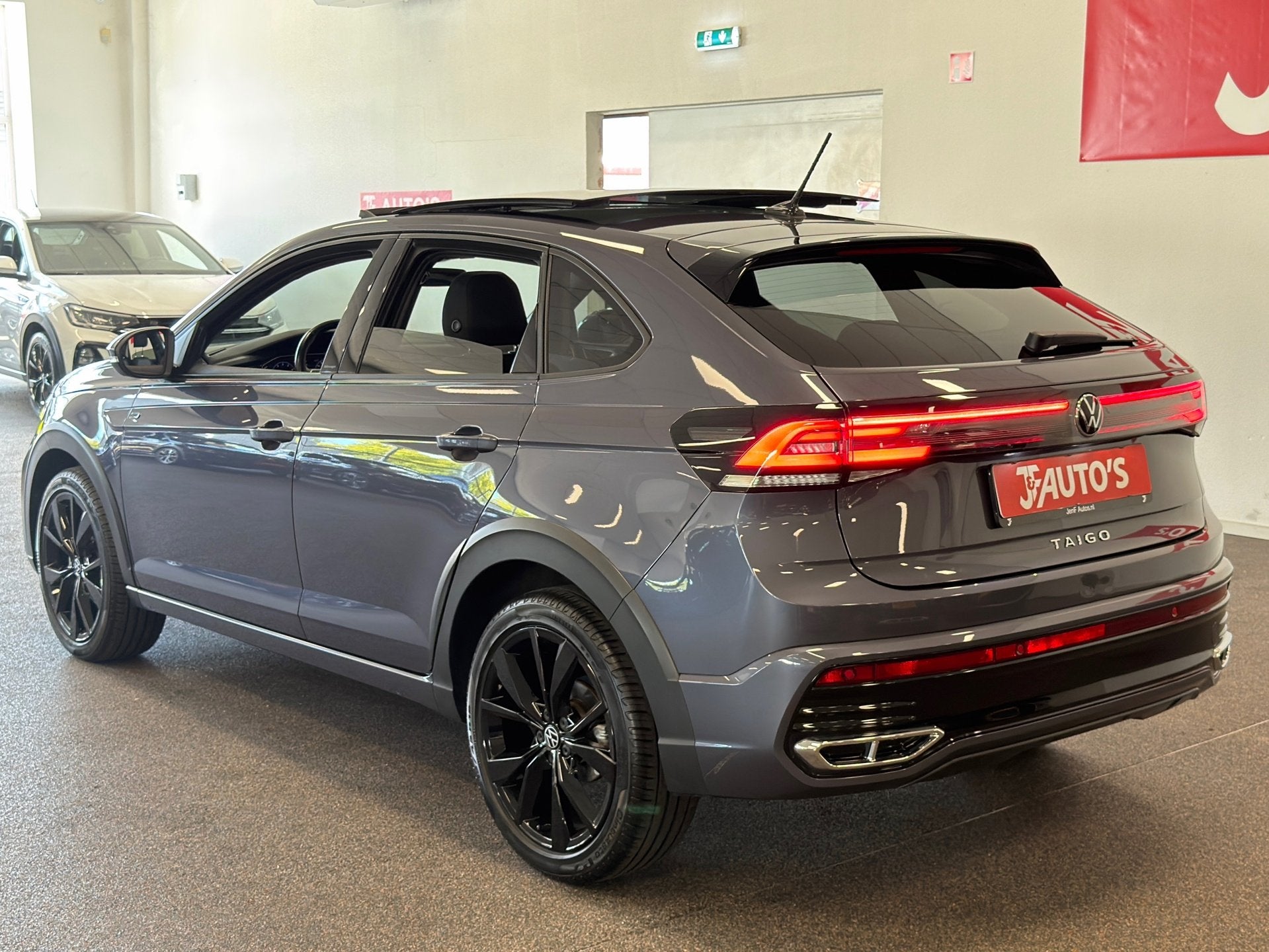 Volkswagen TAIGO 1.0 TSI R-LINE| PANORAMADAK | LED | VR-COCK, Auto's, Stof, Gebruikt, Met garantie (alle), 116 pk