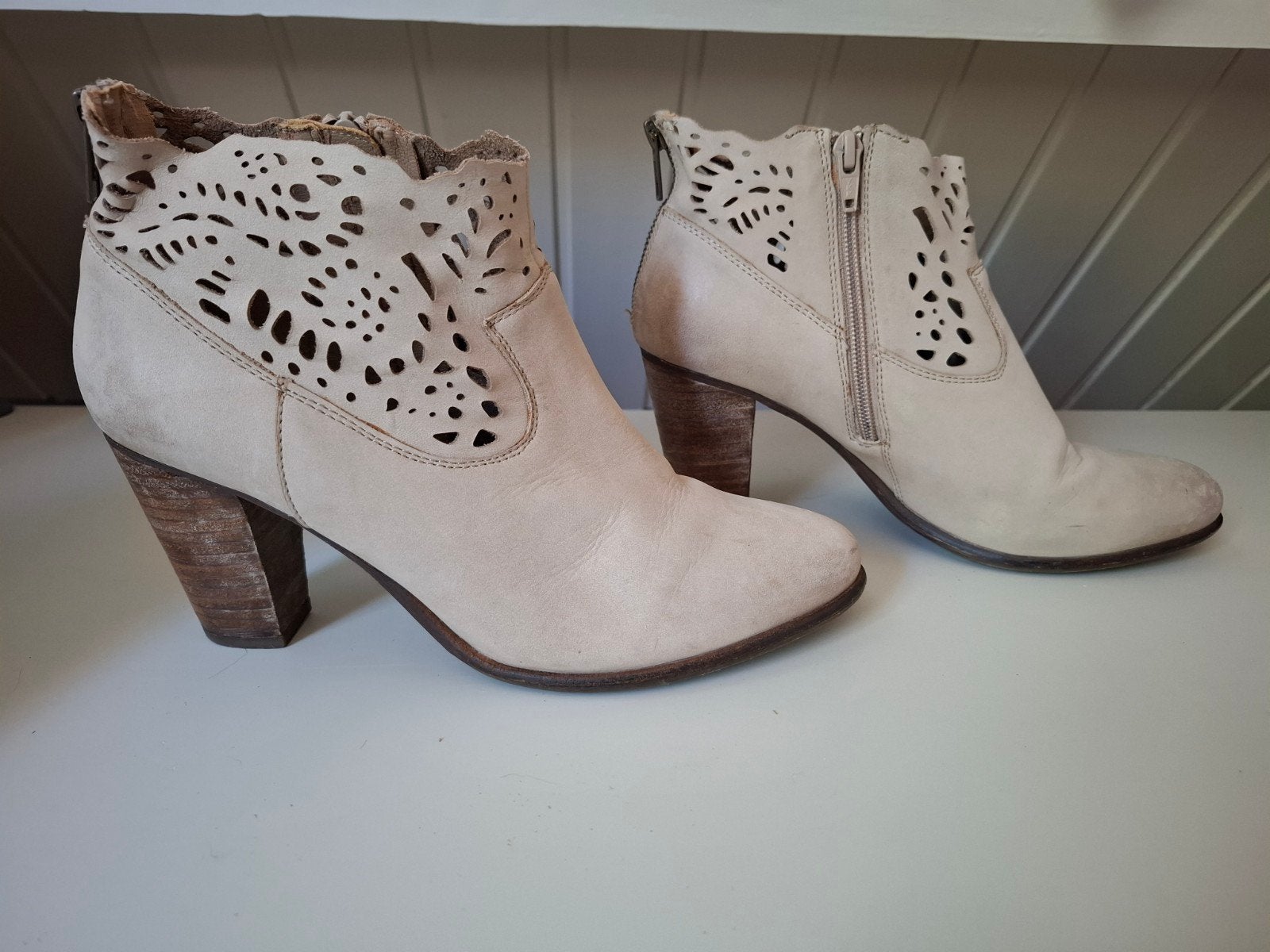 spm shoes en boots maat 40, Spm shoes en boots, Ophalen of Verzenden, Zo goed als nieuw, Zwart