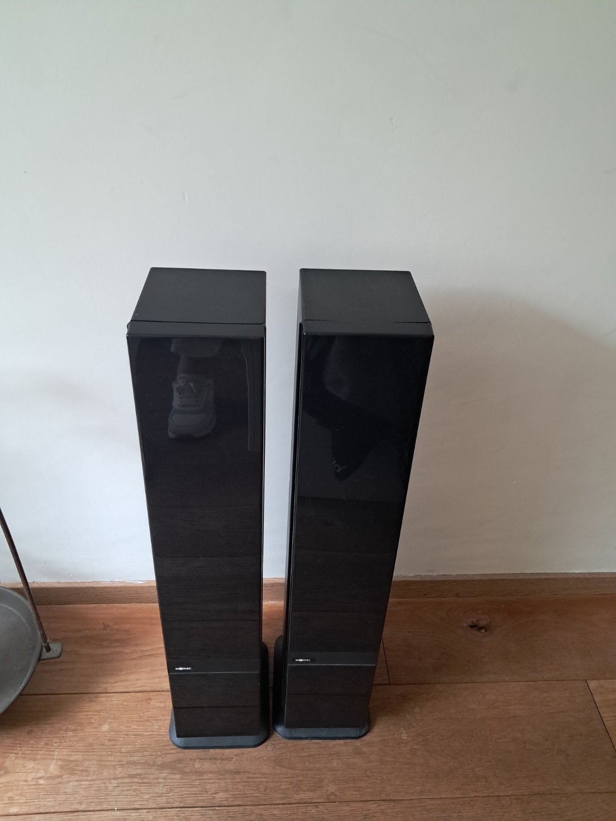 2x Skydisk CD opbergmeubels - Kunststof - 76x13 cm, Huis en Inrichting, Woonaccessoires | Cd- en Dvd-rekken, Ophalen, Kunststof