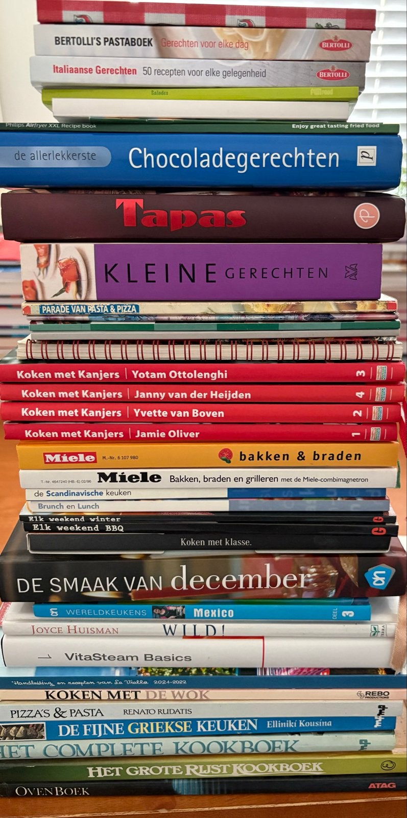 Set diverse kookboeken: van pasta tot wereldkeukens, Zo goed als nieuw, Gezond koken, Overige gebieden, Tapas, Hapjes en Dim Sum