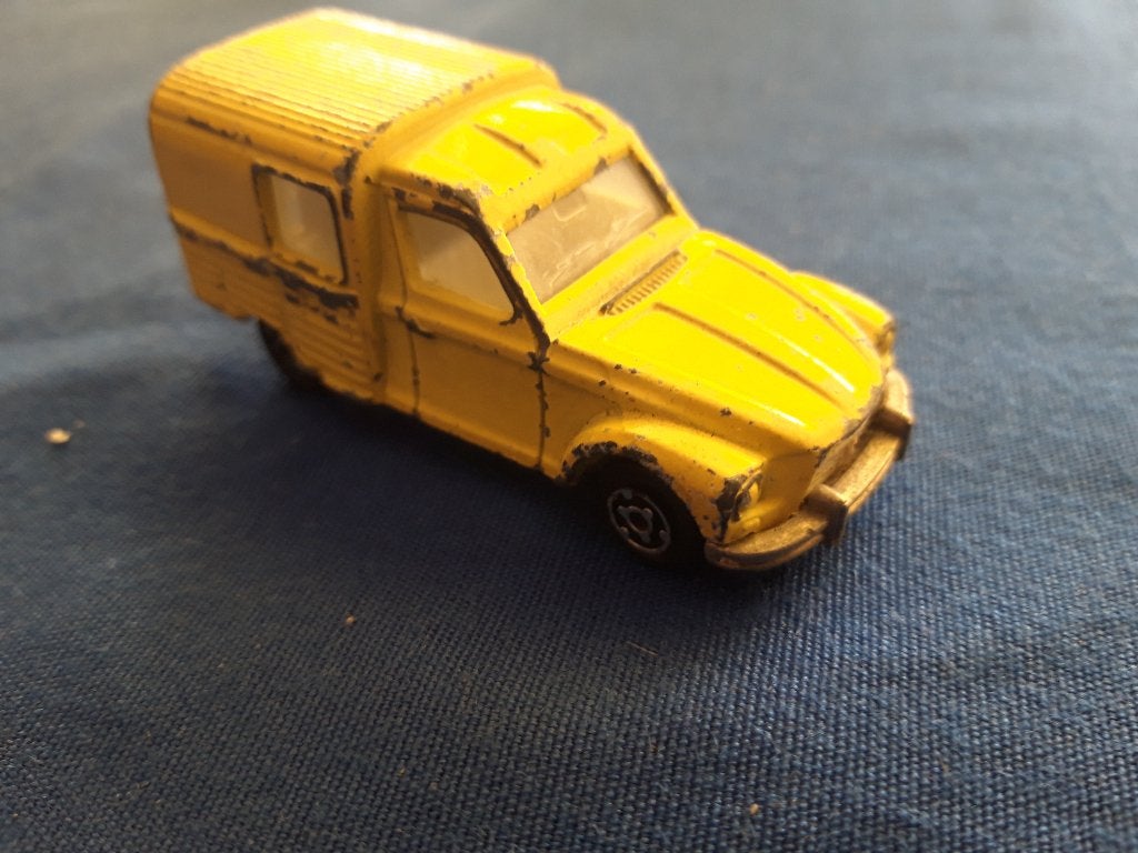 Citroën Acadiane geel – Majorette -, Hobby en Vrije tijd, Modelauto's | Overige schalen, Ophalen of Verzenden, Gebruikt, Auto