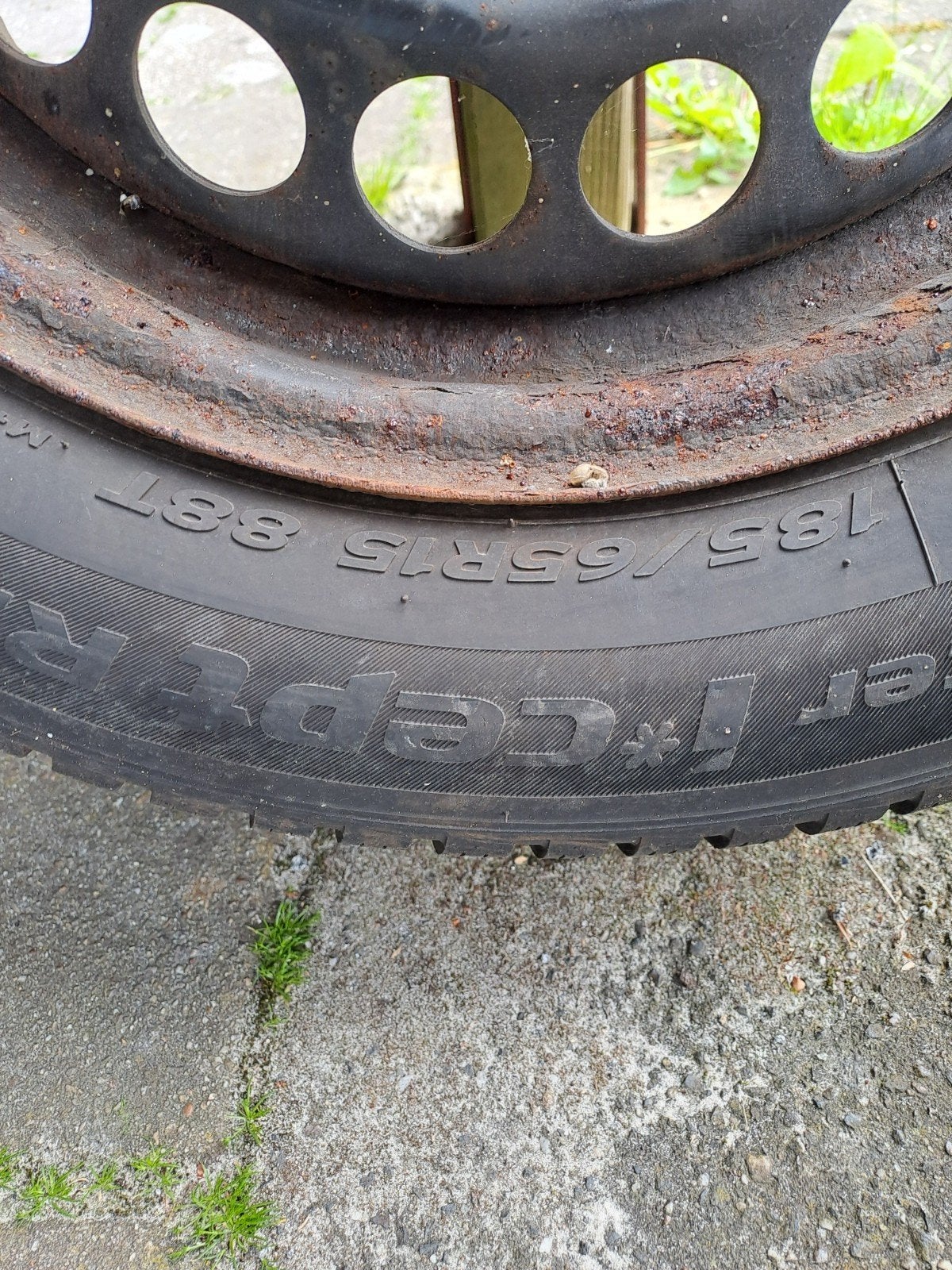 Winterbanden op velg voor Opel Corsa - 185/65R15 Hankook, Ophalen, Gebruikt, 15 inch, Banden en Velgen