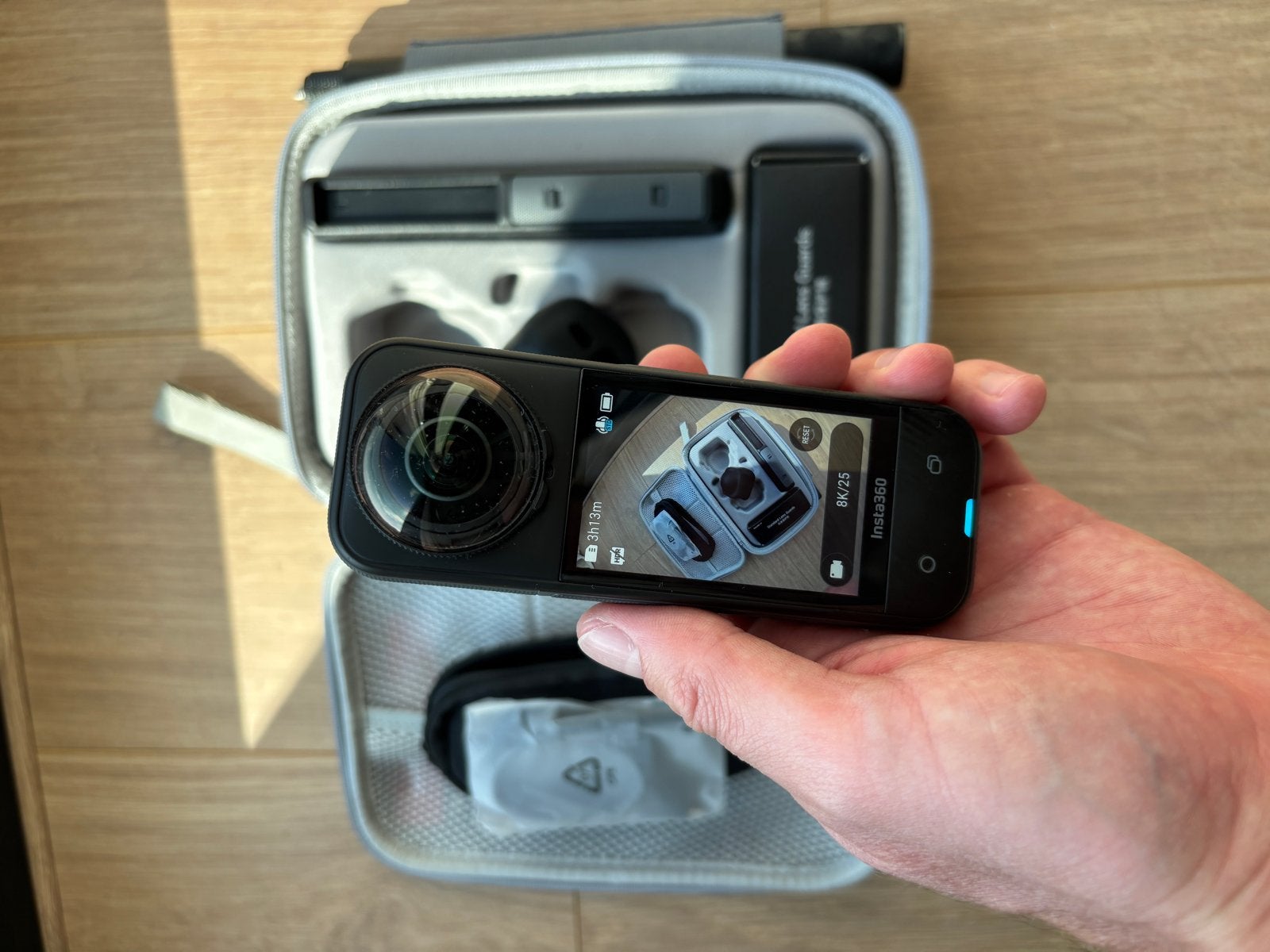 Insta360 X5 360-graden camera met veel accessoires, Ophalen of Verzenden, Zo goed als nieuw, Overige merken