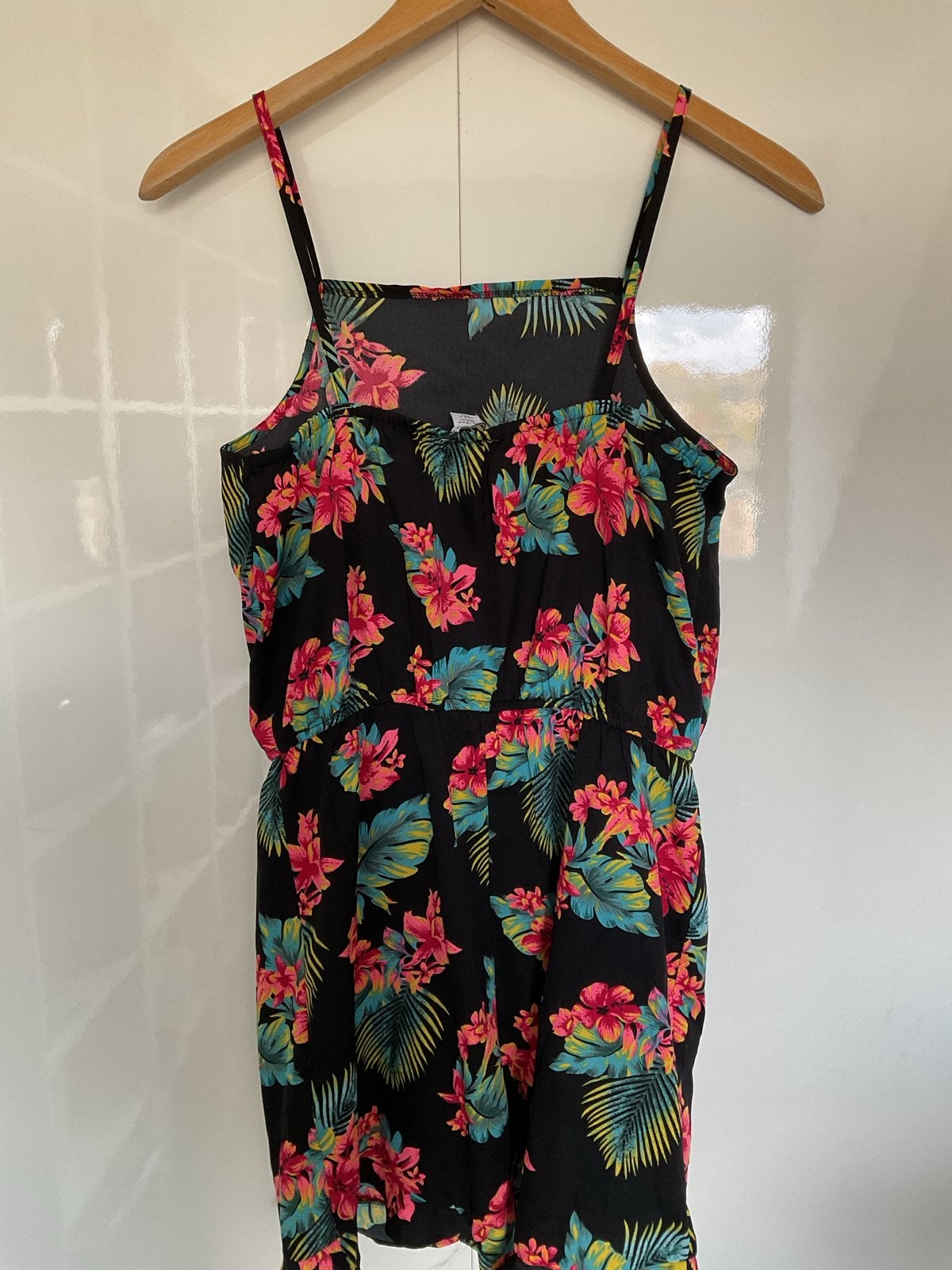 Primark jumpsuit met bloemenprint - Maat 164 (13-14 jaar), Kleding | Dames, Jumpsuits, Ophalen of Verzenden, Gedragen, Maat 34 (XS) of kleiner