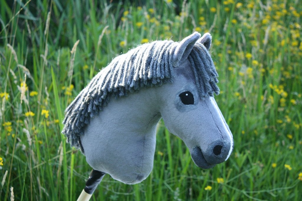 NKA Hobbyhorse, NKA Ruby, Hobby en Vrije tijd, Overige Hobby en Vrije tijd, Nieuw, Ophalen of Verzenden