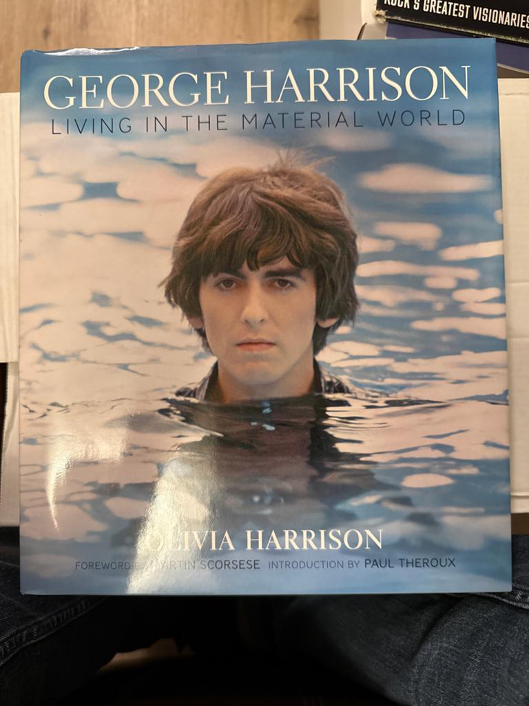 George Harrison: Living in the Material World Boek, Boeken, Ophalen of Verzenden, Zo goed als nieuw, Artiest