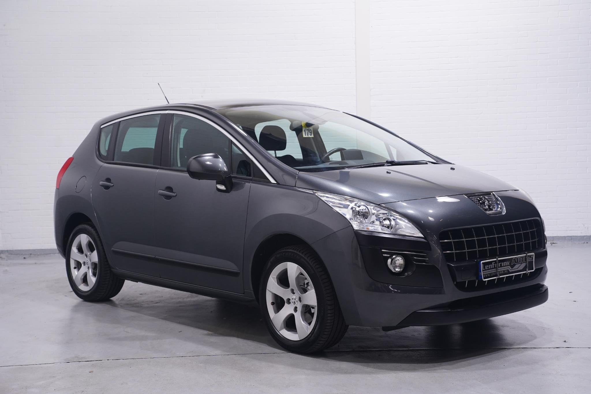 Peugeot 3008 1.6 THP Active NAP Navigatie PDC Trekhaak Cruis, Euro 5, Stof, Gebruikt, Origineel Nederlands