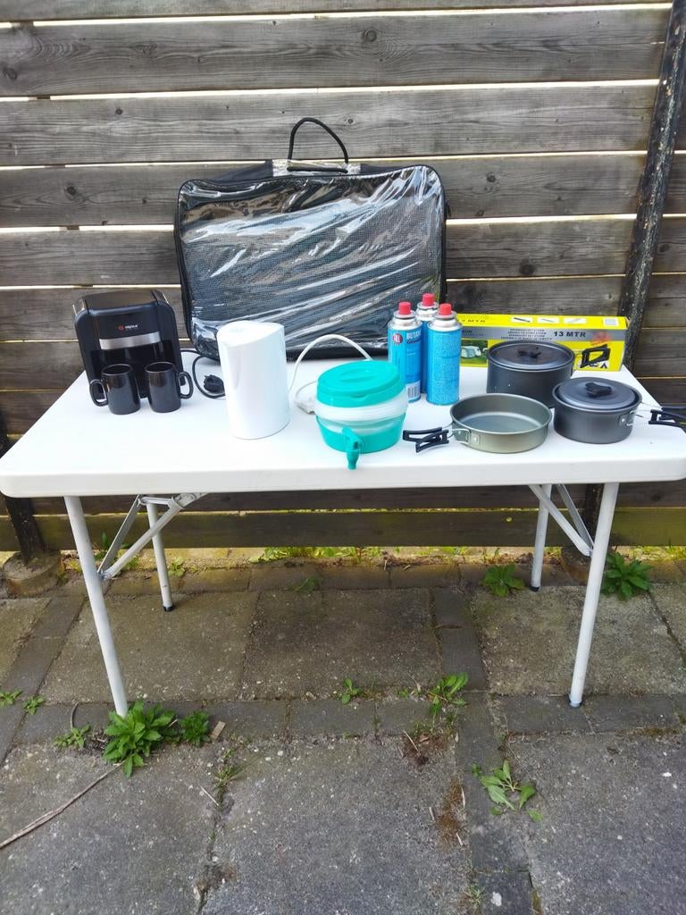 Camping tafel 120 x 60: koffiezetapparaat, waterkoker, k, Ophalen, Gebruikt