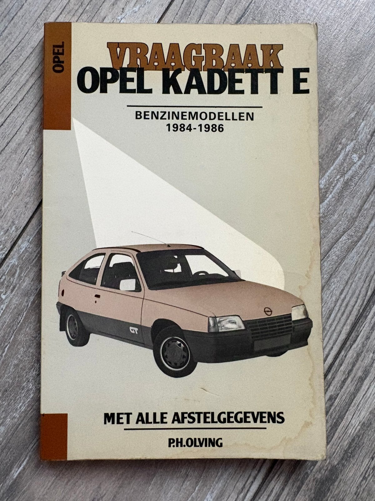 Vraagbaak Opel Kadett E - Benzinemodellen 1984-1986, Auto diversen, Ophalen of Verzenden