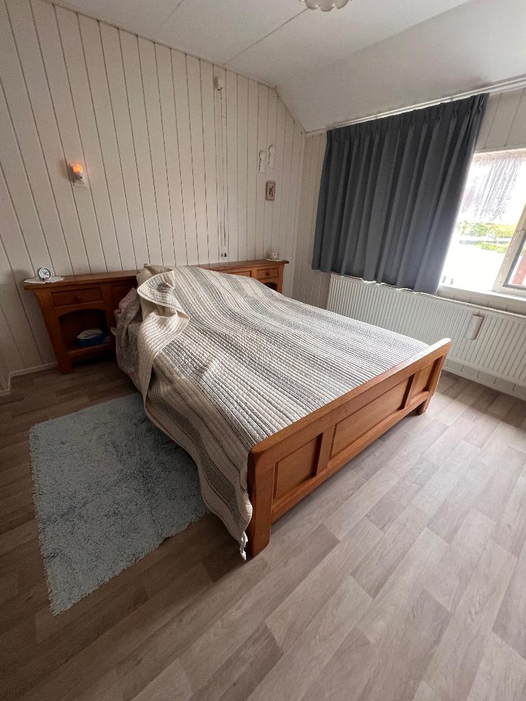 2 Persoons bed, Ophalen, Gebruikt, Bruin, Tweepersoons