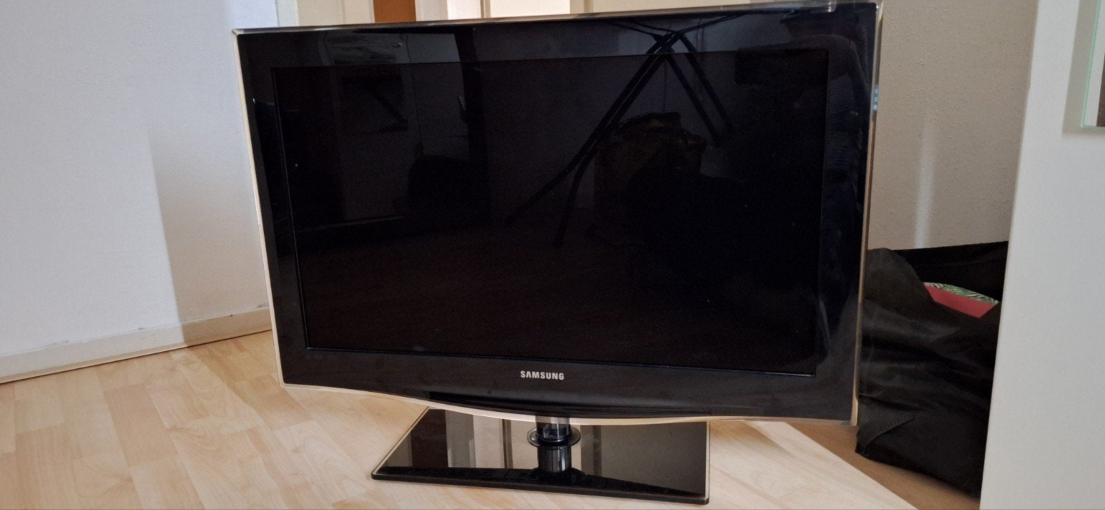 Samsung LE32B650T2W 32 inch LCD TV, Ophalen, Gebruikt, 50 Hz, LCD