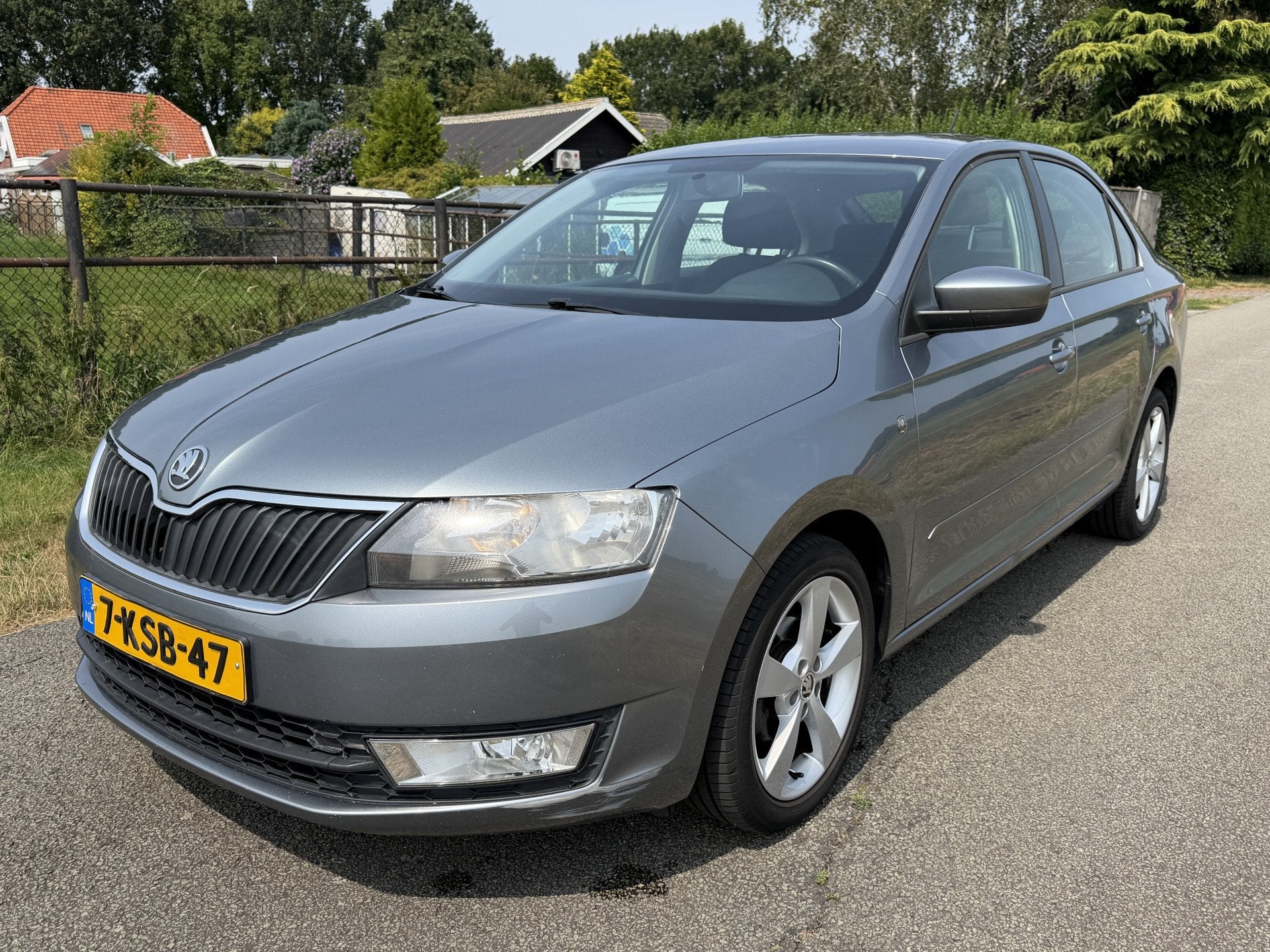 Skoda Rapid 1.2 TSI Greentech Ambition Businessline Plus Air, Voorwielaandrijving, Euro 5, Gebruikt, Zwart