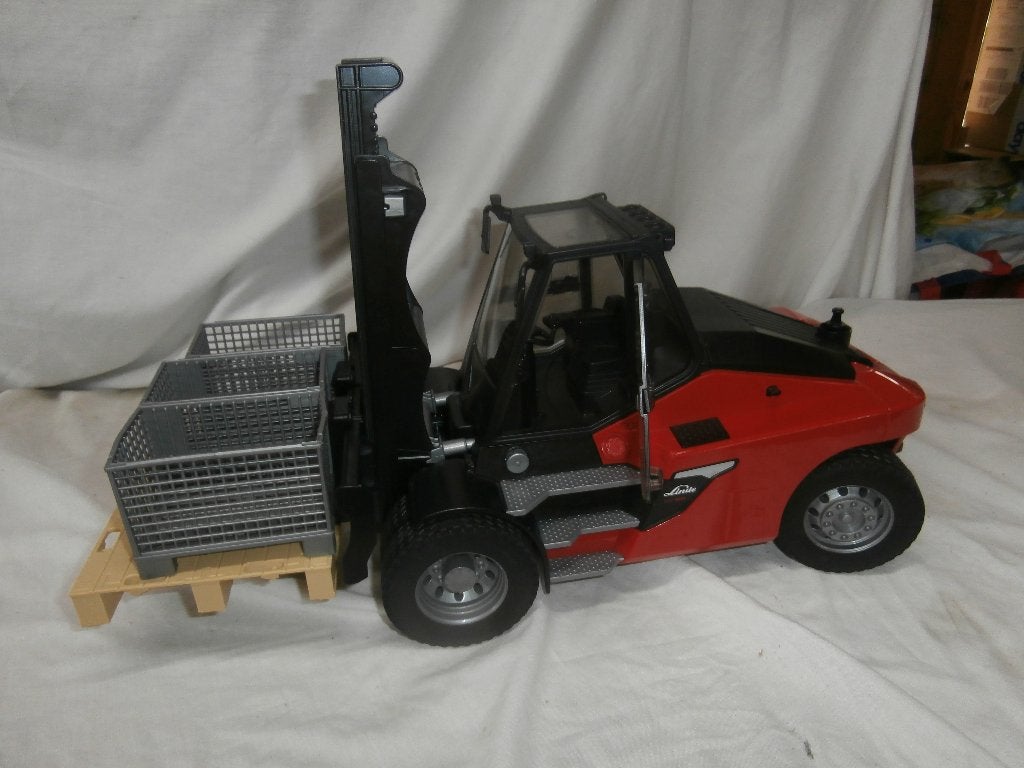 Bruder heftrucks, Ophalen, Zo goed als nieuw