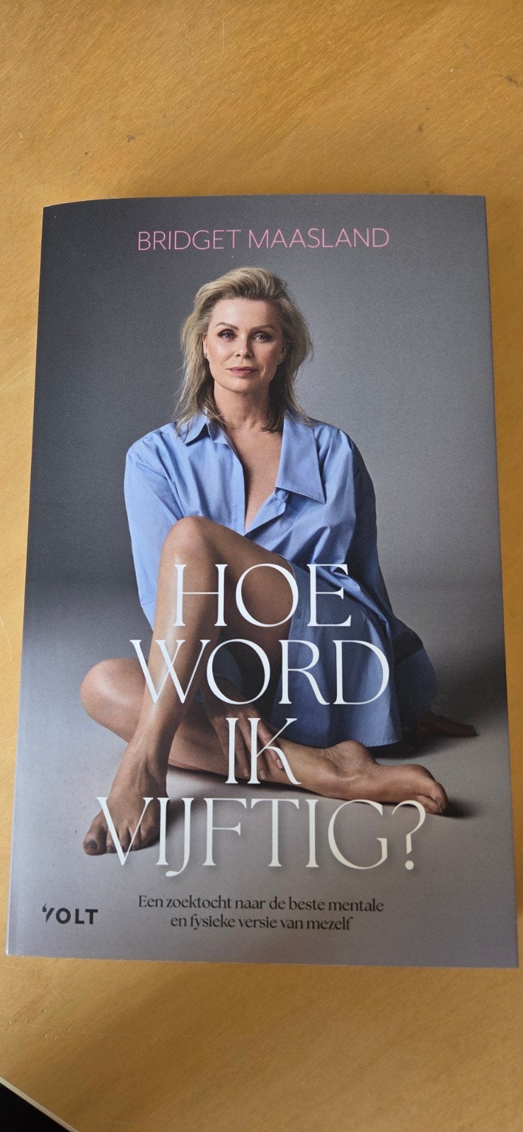 Bridget Maasland - Hoe word ik vijftig?, Ophalen of Verzenden, Zo goed als nieuw, Bridget Maasland, Mode algemeen