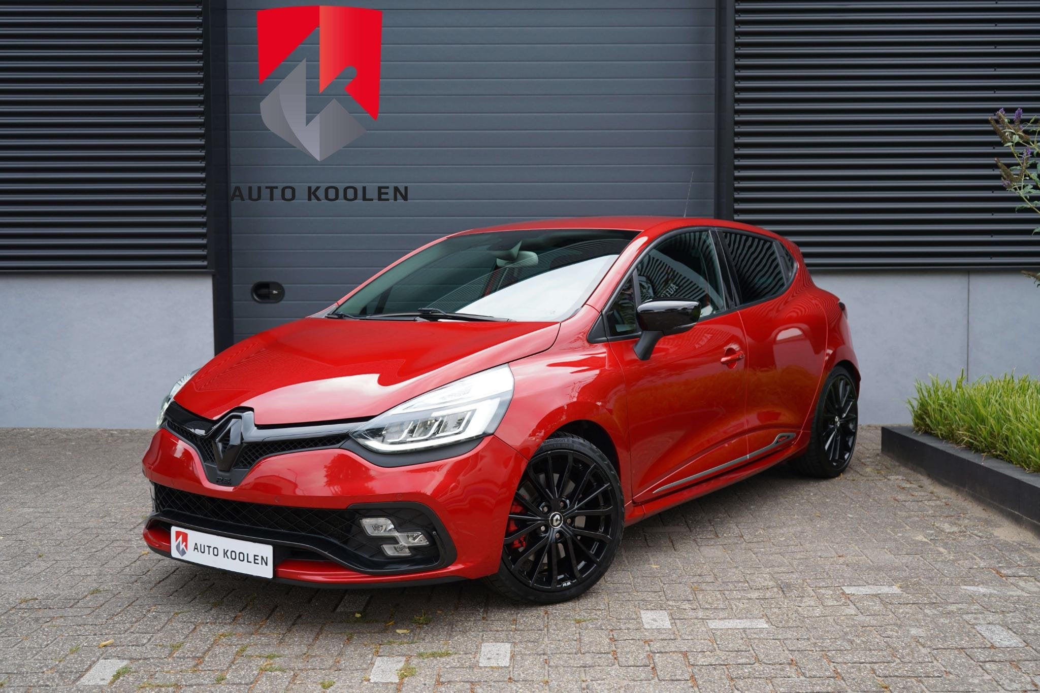 Renault Clio 1.6 Turbo R.S. Trophy 220 pk / camera / keyless, Auto's, Gebruikt, Euro 6, 4 cilinders, Bedrijf